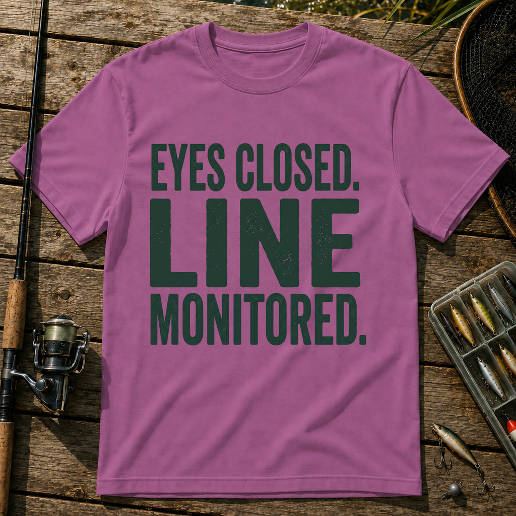 EYES CLOSED. LINE MONITORED. Typography T-Shirt in Berry